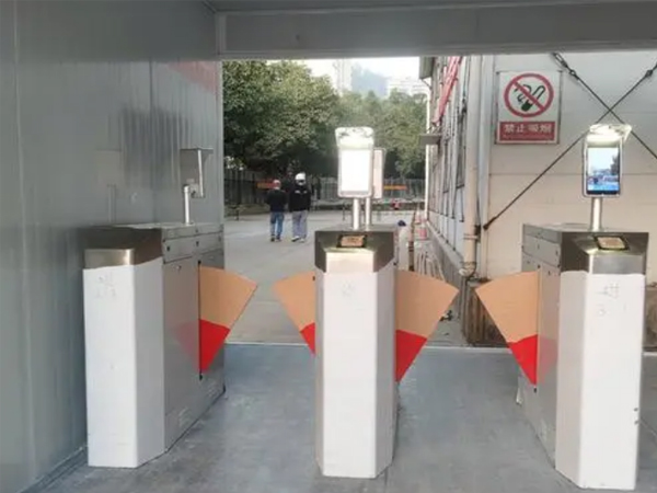 工地人脸识别翼闸进出